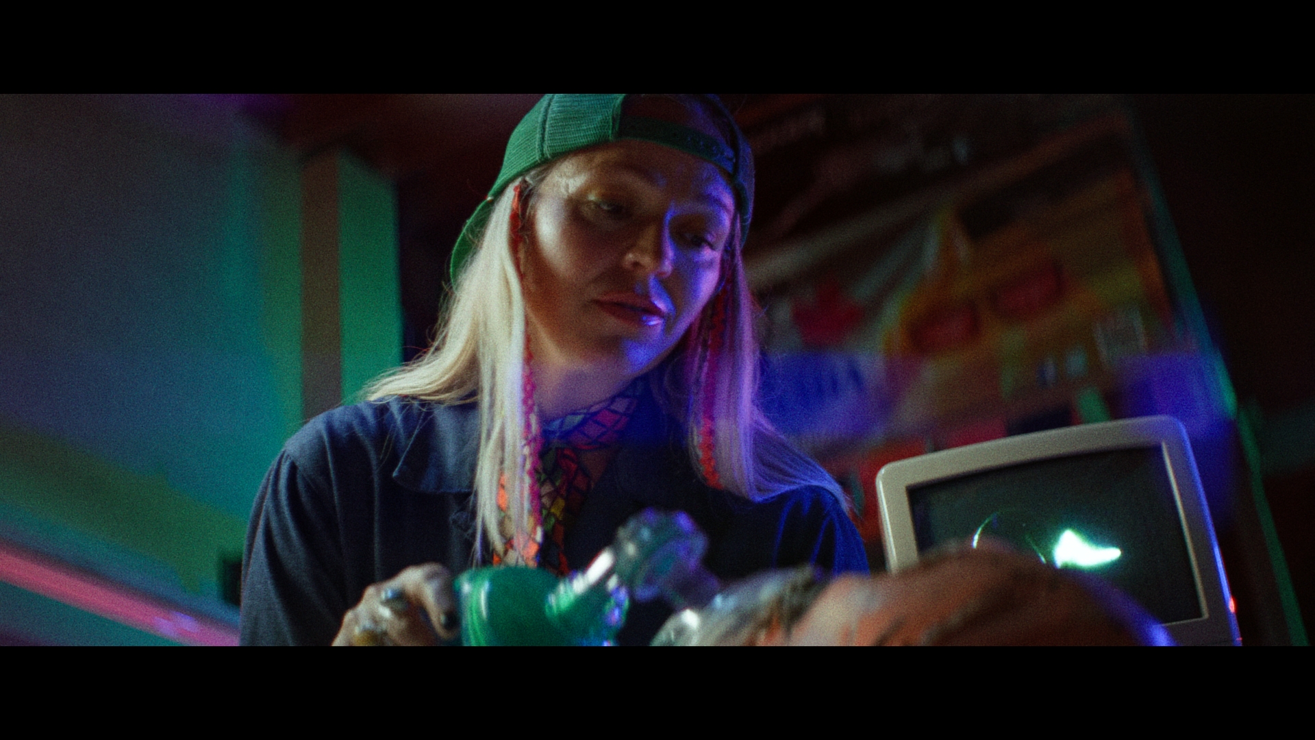 THY_STILLS_1.1.12.T